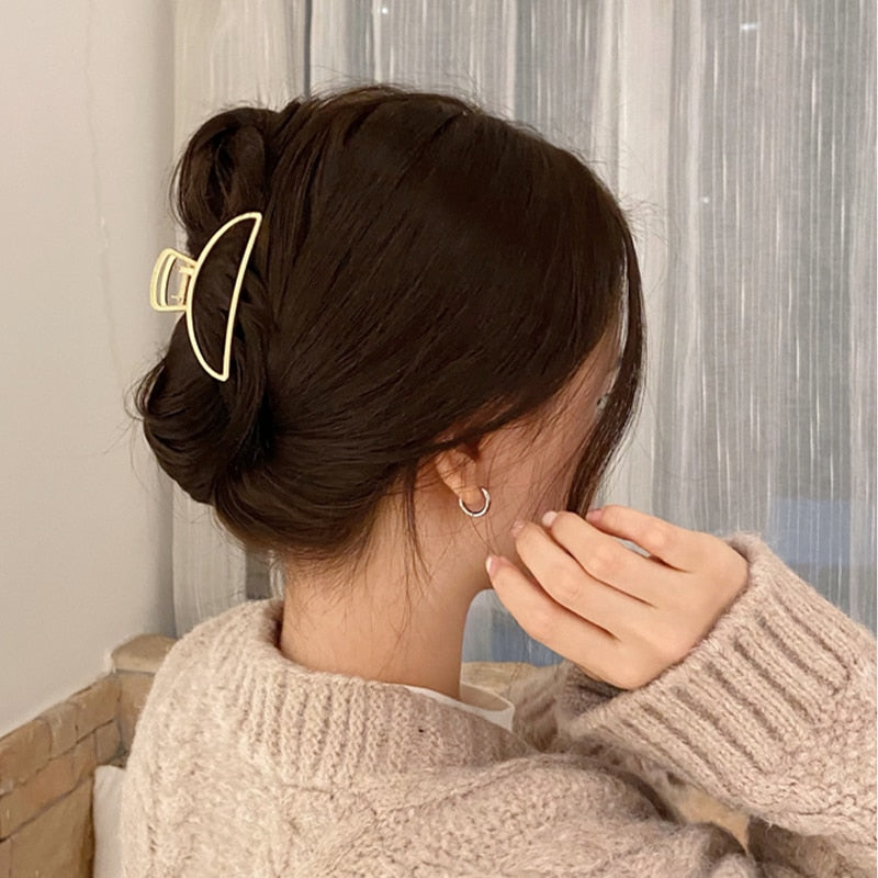 Metal Hair Claw - Shop with Ameera