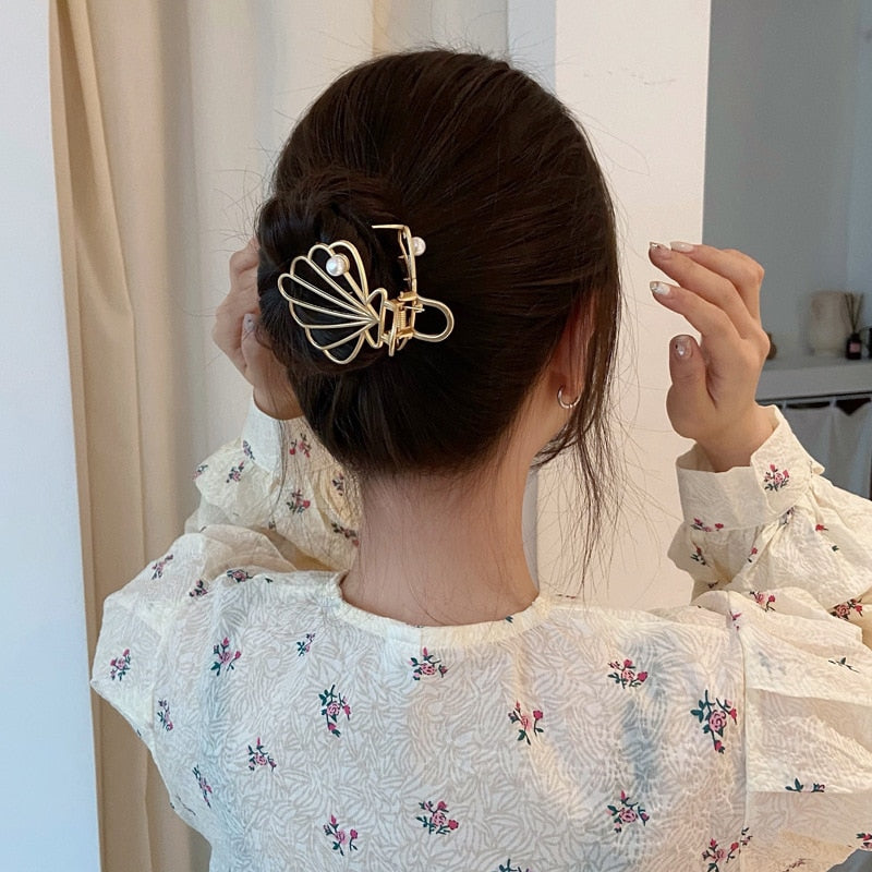 Metal Hair Claw - Shop with Ameera