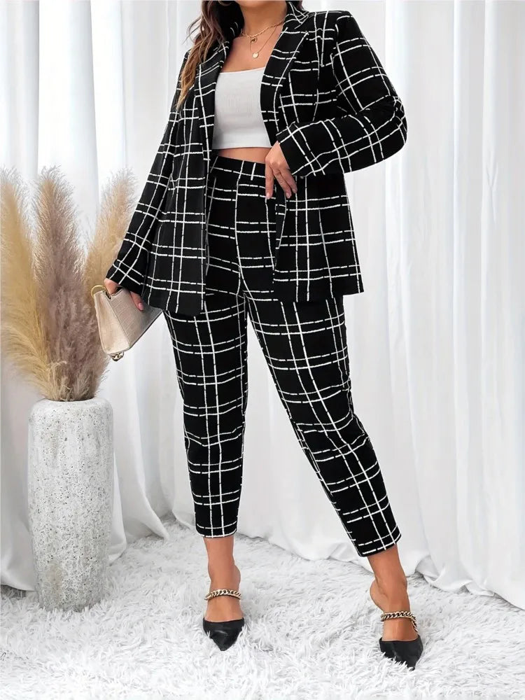 Plus Size Plaid Suit