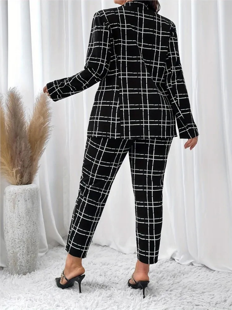 Plus Size Plaid Suit