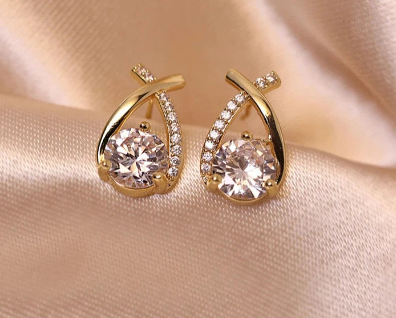 Moissanite Fishtail Earring - Shop with Ameera